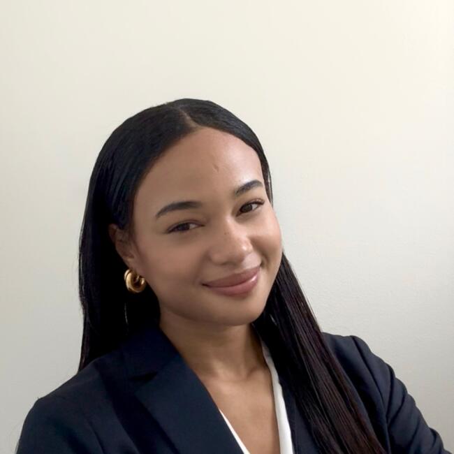 Babysitter in Davie: Ivana