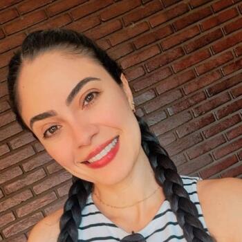 Babysitter em Porto: Juliane