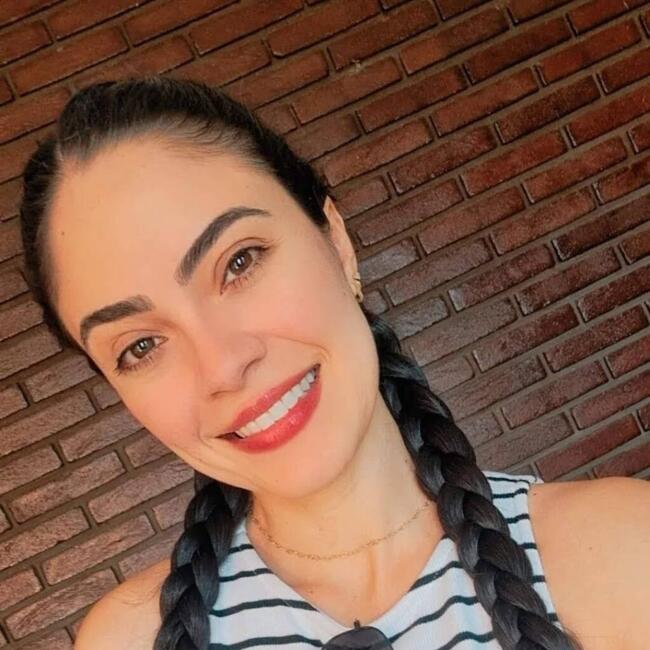 Babysitter em Porto: Juliane