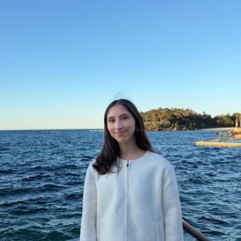Babysitter in Sydney: Yareli