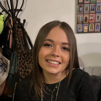 Babysitter in Angers: Paloma