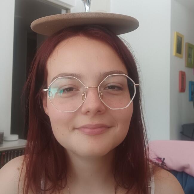 Babysitter in Tonquédec: Noémie