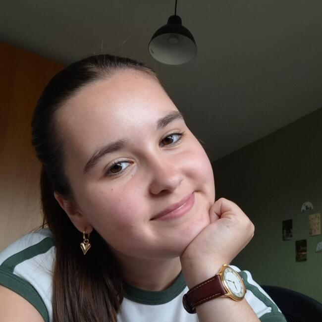 Babysitter in Bilzen: Eline