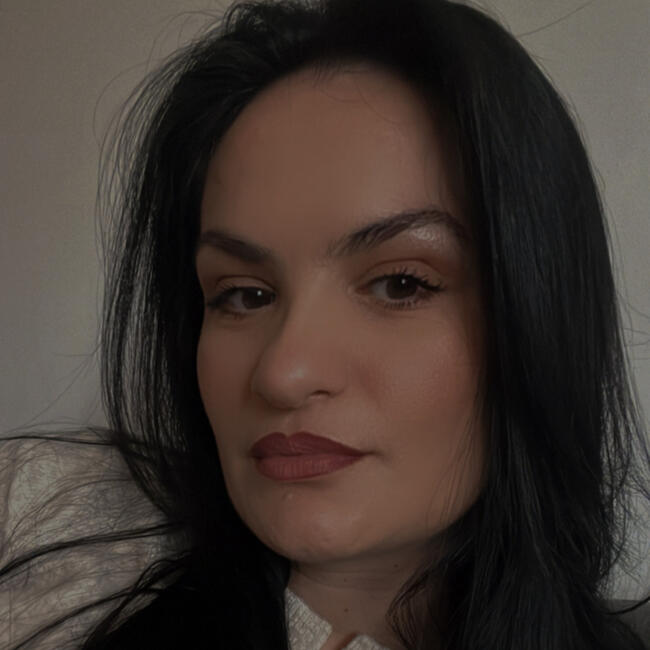 Babysitting job in London: Ema