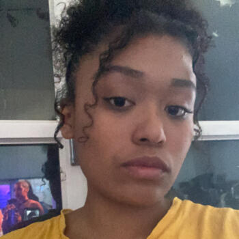 Babysitter in Marseille: Auma