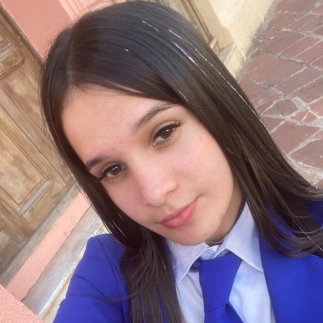 Babysitter in San Lorenzo: Karla