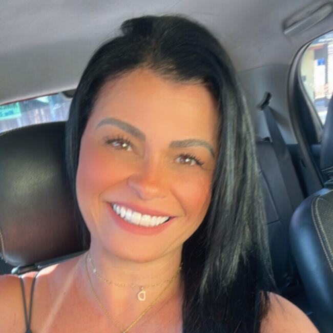 Babá em Brasília: Daniela