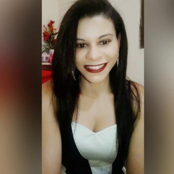 Babá em Vinhedo: Luzia