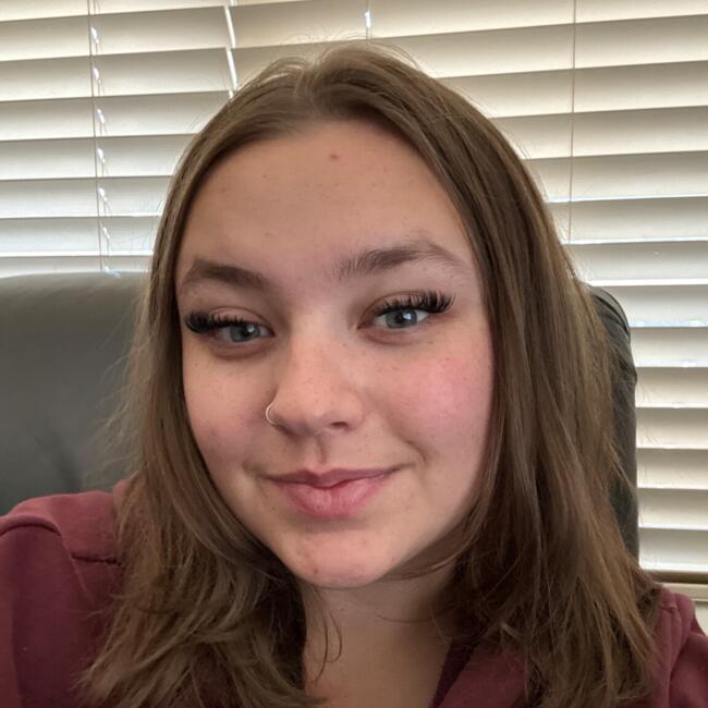 Baby-sitter in Calgary: Keandra