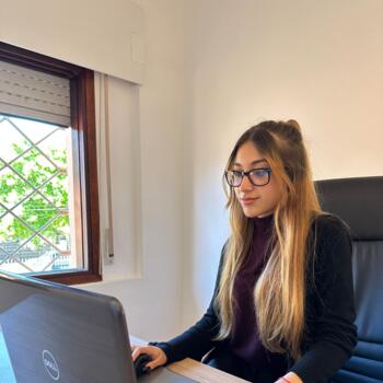 Babysitter in Montevideo: Romina