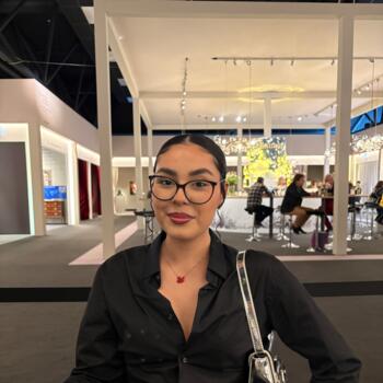 马斯特里赫特的保母: Frida