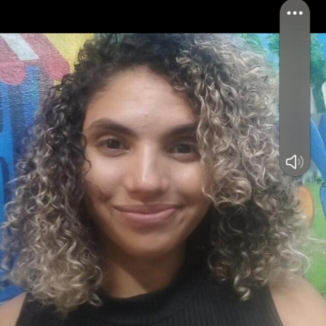 Babá em São Gonçalo (São Gonçalo): Thais