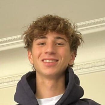 Babysitter in Paris: Timothée