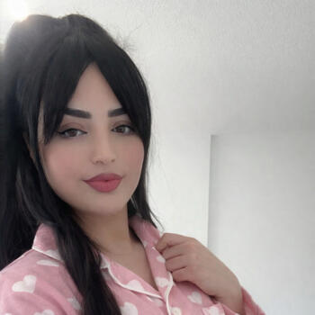 Nanny in Ramonville-Saint-Agne: Amna