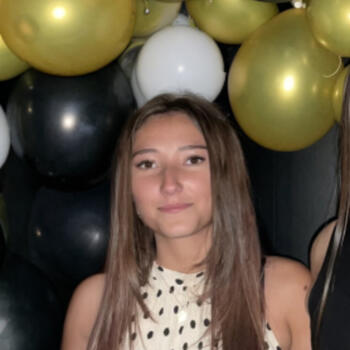 Babysitter in Angers: LOANE