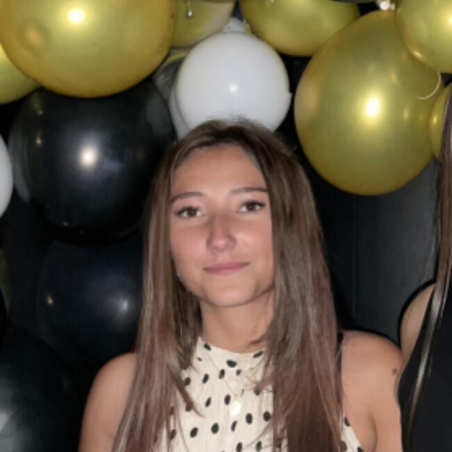 Babysitter in Angers: LOANE