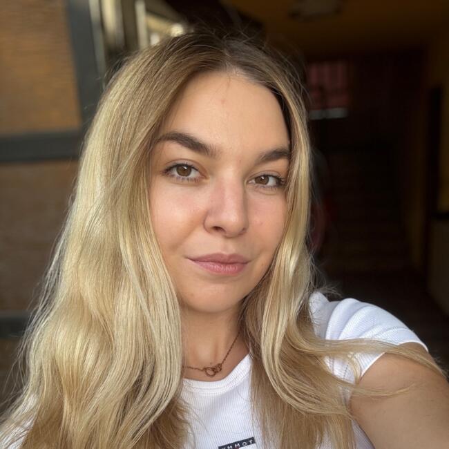 Babysitter in Velika Mlaka: Paula