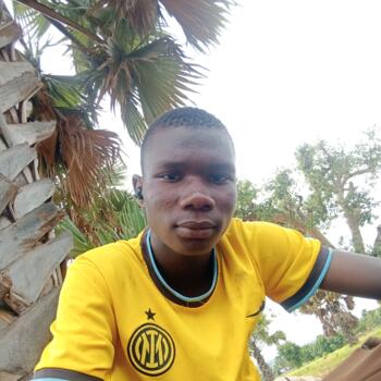 Babysitting job in Dakum: babysitting job Martin