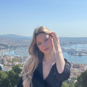 Babysitter in Sierndorf: Anika