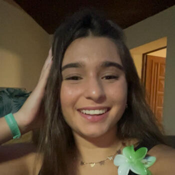 Babysitter in Lunel: Lisa