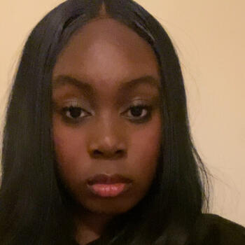 Babysitter in Molenbeek-Saint-Jean: Jennifer