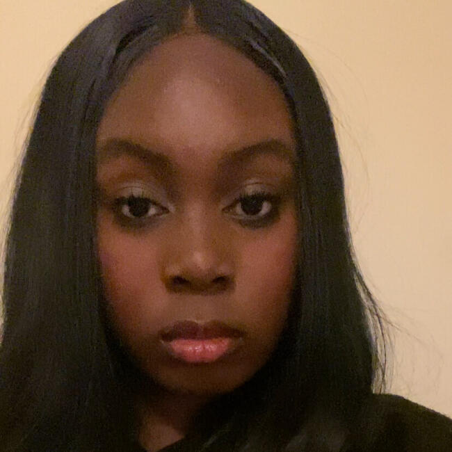 Babysitter in Molenbeek-Saint-Jean: Jennifer