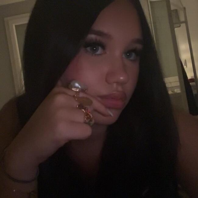 Babysitter in Mettray: Laura