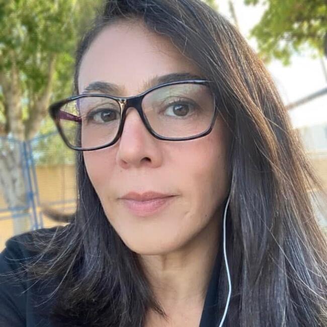 Babysitter in Almada: Luciana
