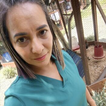 Niñera Medellín: DARLING