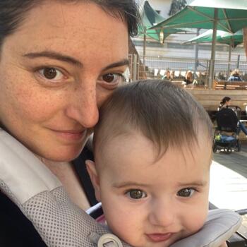 משרת בייביסיטר ב- ראשון לציון: משרת בייביסיטר Hilala