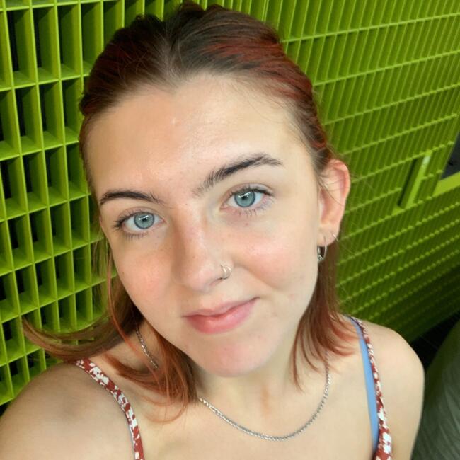 Babysitter in Manchester: Ellie