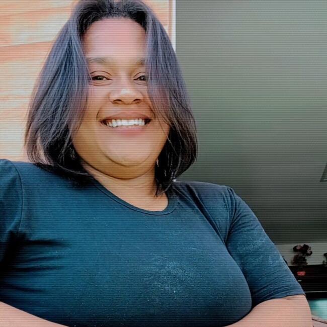 Emprego de babá em Conselheiro Lafaiete: Érica
