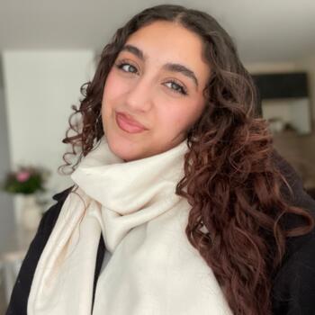 Babysitter Aurillac: Dounia