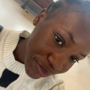 Baby-sitter in Concord: Adeleke