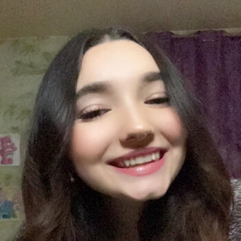 Babysitter in Dammarie-les-Lys: Nina