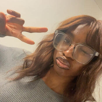 Babysitter in Montmorency: Amelia