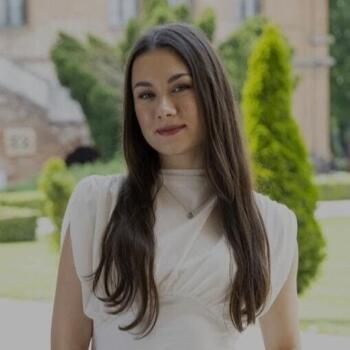 Babysitter in Bucarest: Alessia Elena