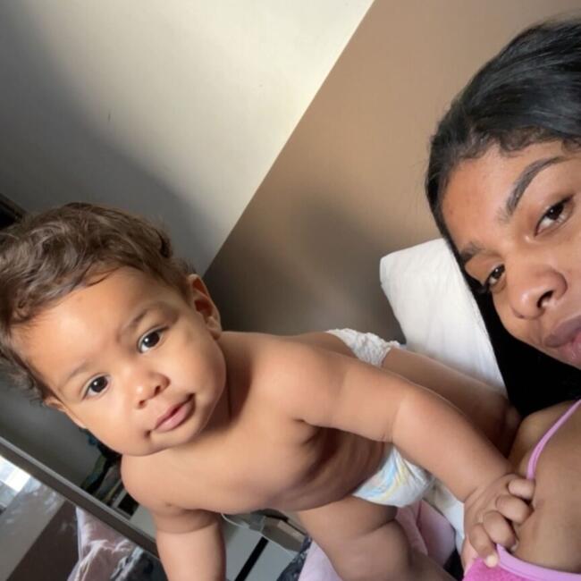 Emprego de babá em Londrina: Lais