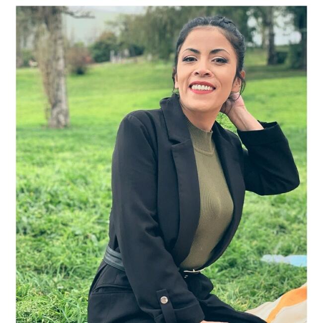 Babysitter in Rome: Alejandra