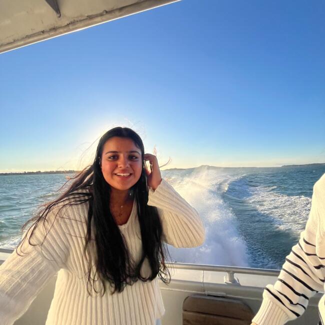 Babysitter in Auckland: Keerit