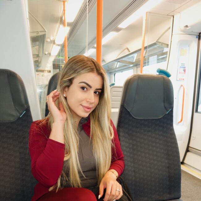 Babysitter in Bracknell: Amanda