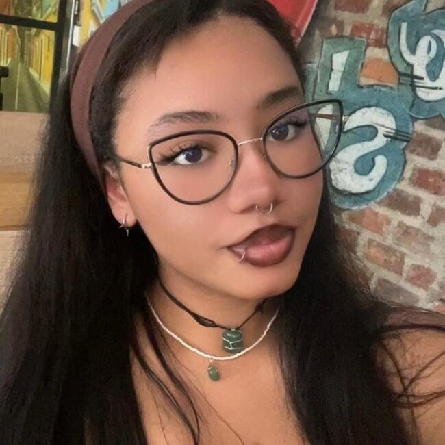 Lastenhoitaja Medellín: Angie