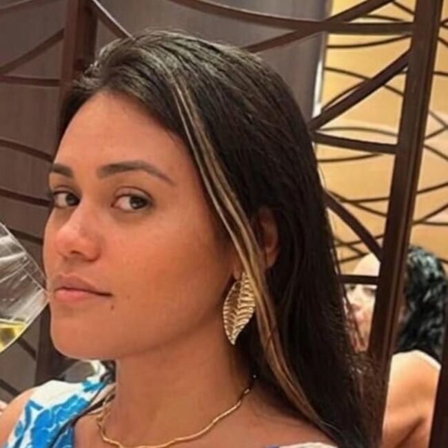 Emprego de babá em Rio de Janeiro: Vanessa