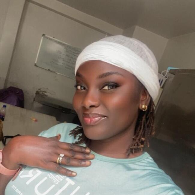 Nanny in Dakar: Diambal