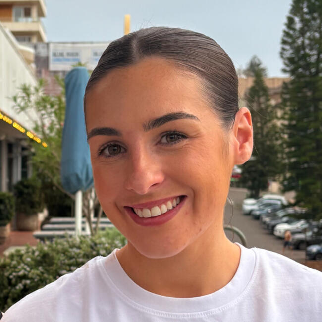 Babysitter in Sydney: Faye