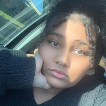 Babysitter in Garland: Parice