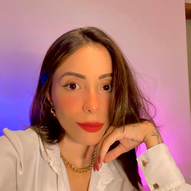 Emprego de babá em Governador Valadares: Ana clara