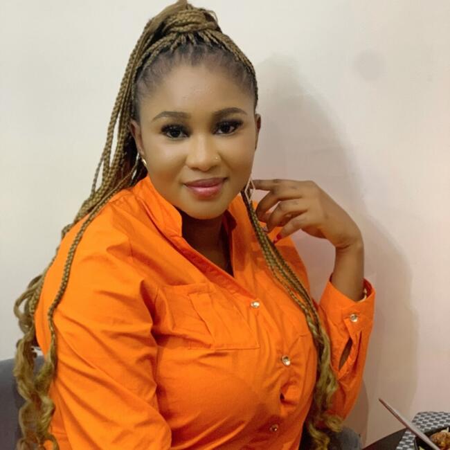 Babysitter in Lagos: Victoria