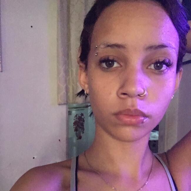 Babá em Araguari: Ana clara