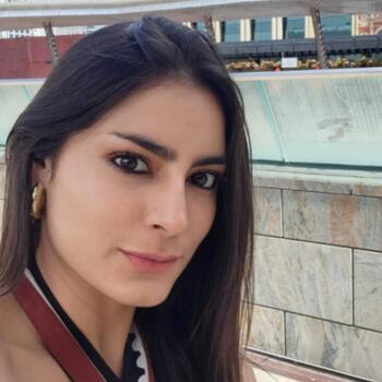 Babysitter Perth: Veronica Macias